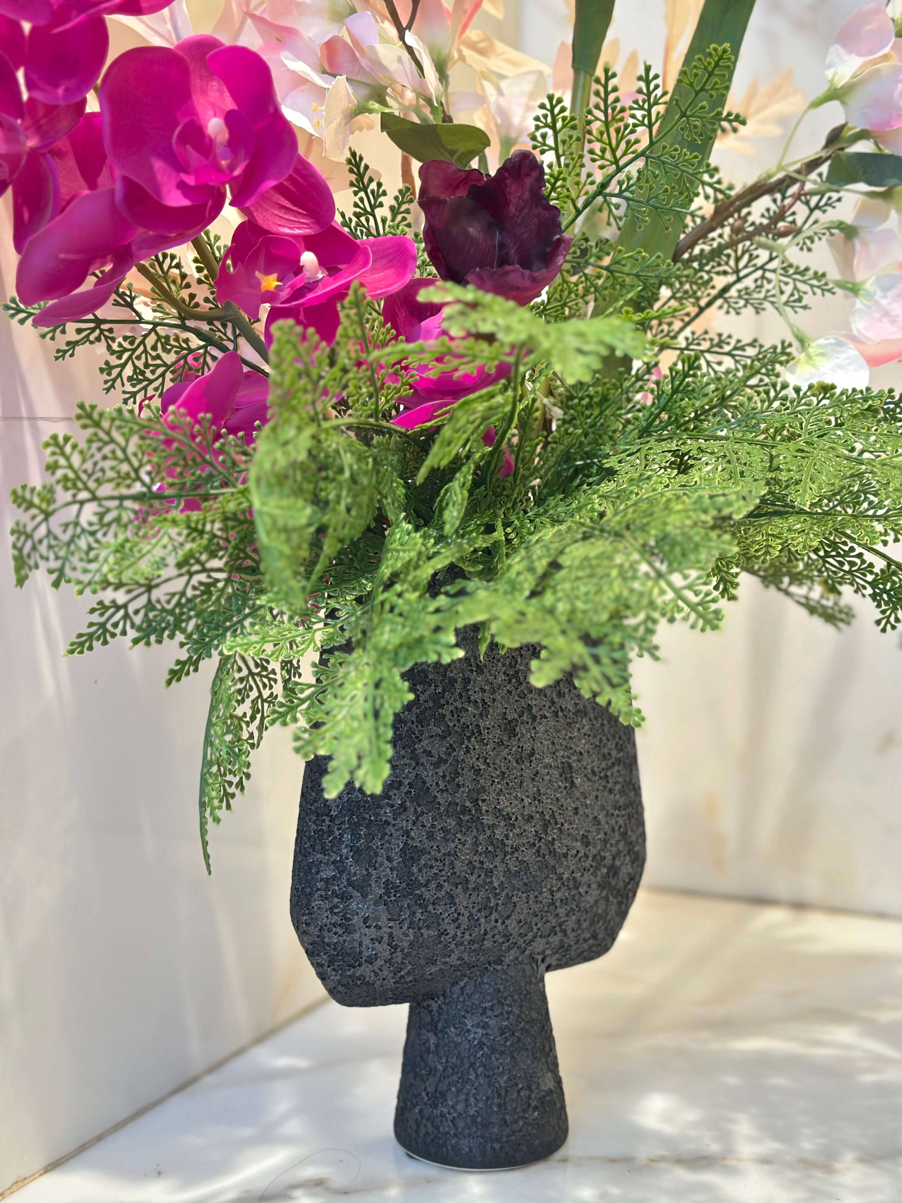 Composition Florale - Velours Orchidée