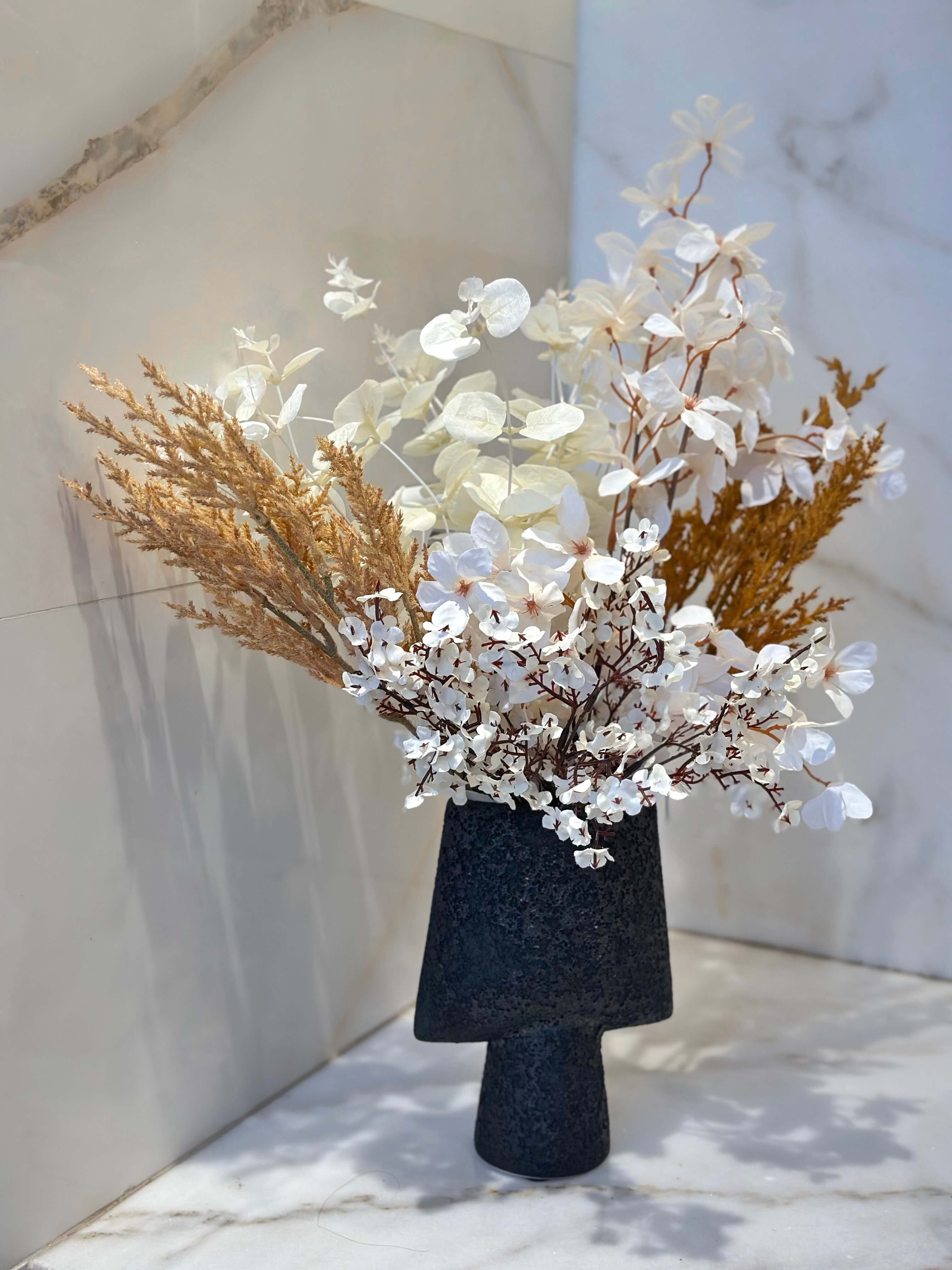 Composition Florale -  Neige Dorée