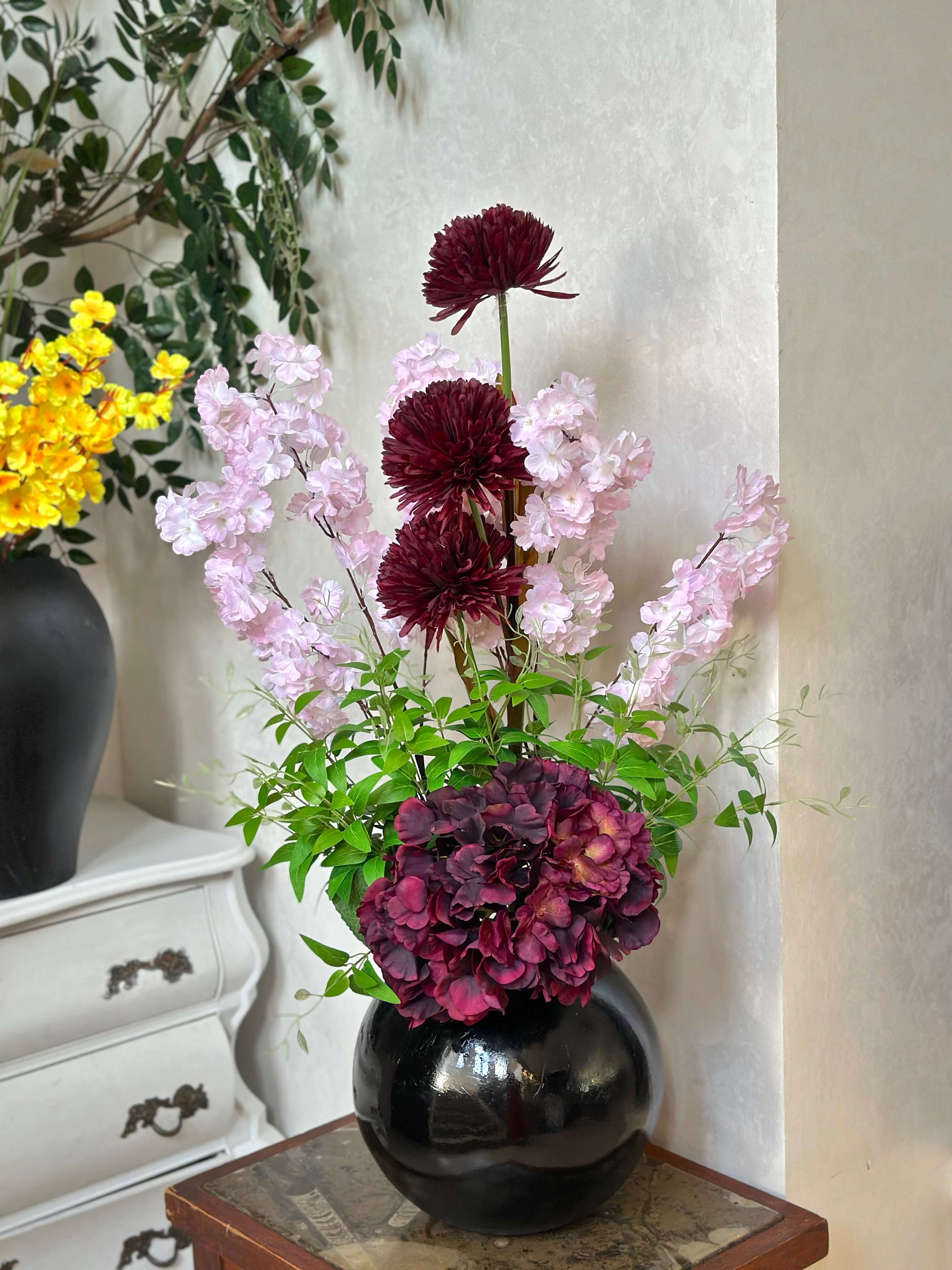 Composition Florale - Mystère Bordeaux